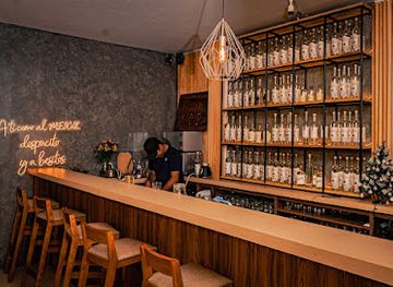 mexico/mixteca/bar/mezcaleria-hora-magica