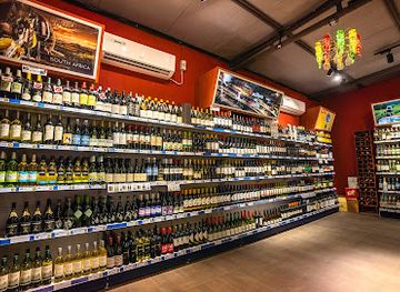 united-arab-emirates/fujairah-beach/bar/the-beach-shop-liquor-store