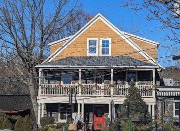 connecticut/greenwich/bar/polpo-restaurant-saloon