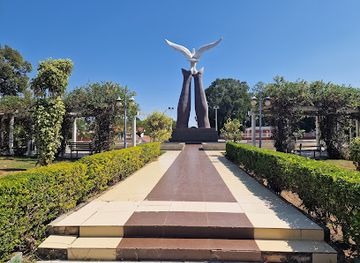 angola/moxico-plains/bar/monument-of-peace
