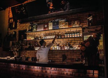 vietnam/north-central-coast/bar/hometown-beer-cocktail-bar