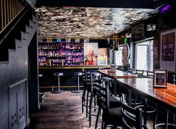 california/hollywood/sunset-strip/bar/the-naughty-pig