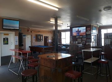 new-zealand/southland/bar/orepuki-tavern