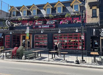canada/ottawa-valley/bar/the-standard
