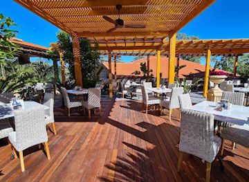 cyprus/troodos-mountains/bar/skylight