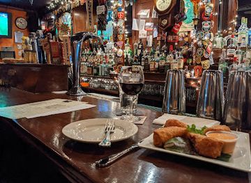 massachusetts/lowell/downtown-lowell/bar/old-court-irish-pub-and-restaurant