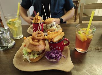 hungary/mecsek/bar/bohemia-sorkonyha