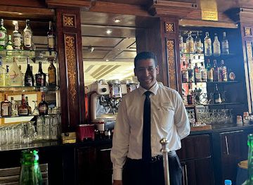 egypt/luxor/west-bank/bar/nile-bar-lounge