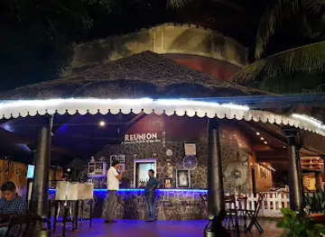 Reunion - The Gastro Pub & Wine Bar