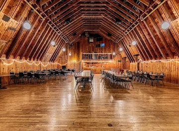 illinois/mississippi-palisades-state-park/bar/the-copper-cow