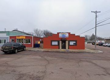 south-dakota/palisades-state-park/bar/doghouse-bar