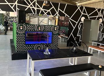 namibia/namaland/bar/wizy-man-lounge-restaurant-ongwediva