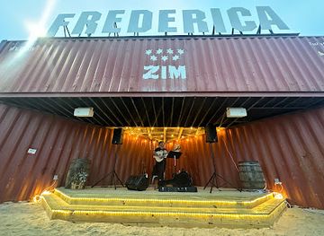 delaware/killens-pond-state-park/bar/burgers-and-brews