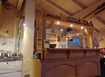 austria/grossglockner/bar/rodelhutte-fallwindes