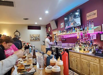 michigan/porcupine-mountains-wilderness-state-park/bar/trailside-bar-grill