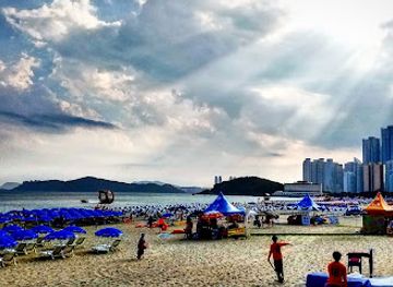 south-korea/busan-beaches/bar/sam-ryan-s