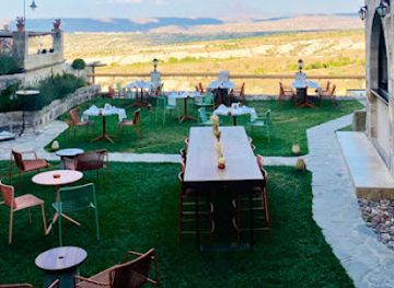 turkiye/cappadocia/uchisar/bar/moniq-restaurant-and-cocktail-bar