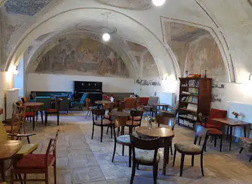 Rajský dvor