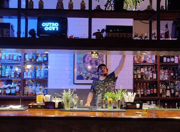 portugal/azores/bar/outro-lado