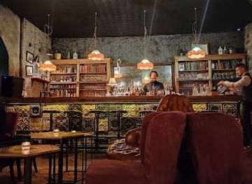 slovakia/bratislava/bar/michalska-cocktail-room