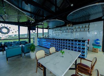 vietnam/phu-quoc-island/bar/sky-bar-bistro