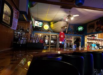 wisconsin/mississippi-river-valley/bar/harbor-bar-restaurant-marina