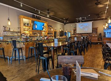 maryland/pocomoke-river-state-park/bar/oaked-110-whiskey-wine-bar