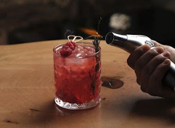 ecuador/manta/bar/zulu-resto-bar