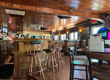 michigan/traverse-city/bar/lil-bo-bar-and-restaurant