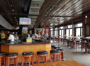 tennessee/nashville-basin/bar/honky-tonk-central