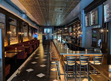 wisconsin/madison/state-street/bar/cask-ale