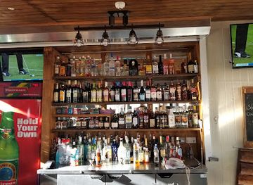saint-vincent-and-the-grenadines/saint-david/bar/tree-bar