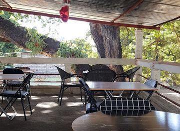 comoros/mutsamudu/bar/restaurant-amael-glace