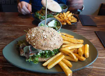 JASPER Grill Bar & Lounge / Club