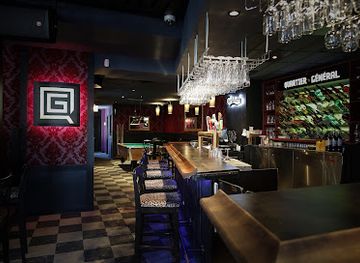 canada/quebec/bar/quartier-general-bar-spectacle-wine-cocktails-terrasse