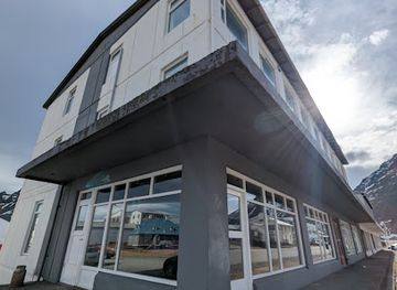 iceland/westfjords/bar/verbudin