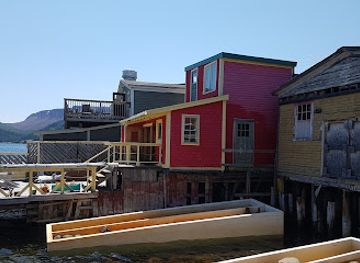 canada/gros-morne-national-park/bar/merchant-warehouse-retro-cafe-wine-bar