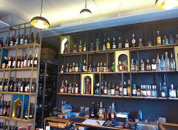 romania/brasov/tractorul/bar/dazu-wine-steaks