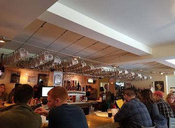 new-hampshire/white-mountains-national-forest/bar/moat-mountain-smokehouse-brewing-co