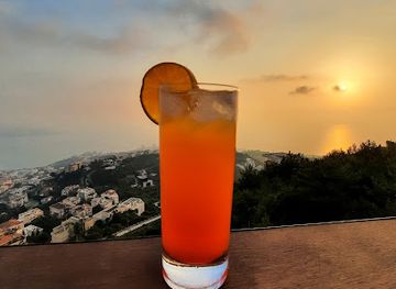 lebanon/kesserwan/bar/the-glitz-rooftop