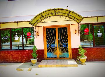 turkmenistan/balkan-region/bar/garnetlounge