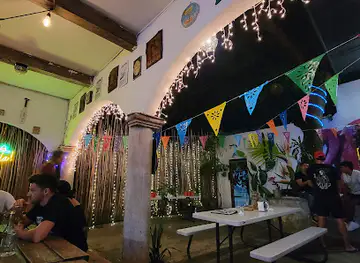 Hunter Bar Cancun
