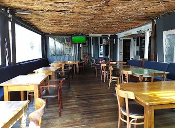 south-africa/western-cape/bar/van-hunks