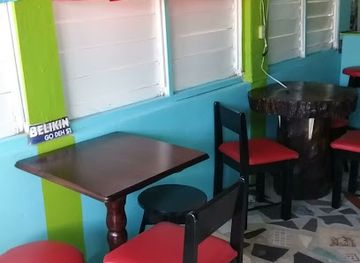 belize/orange-walk-town/bar/dayels-cool-spot