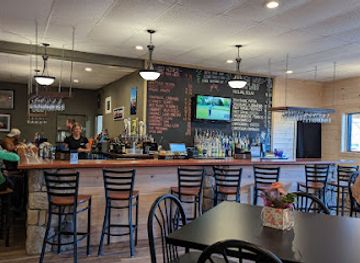 new-york/thousand-islands/bar/cavallario-s-steak-seafood