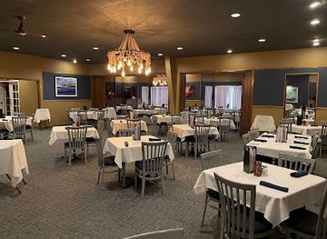 wisconsin/sturgeon-bay/bar/nightingale-supper-club