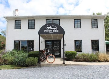 delaware/cape-henlopen-state-park/bar/dogfish-inn