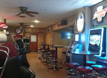 indiana/terre-haute/bar/wagon-wheel