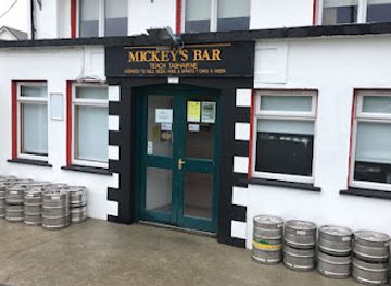 ireland/achill-island/bar/mickey-s-bar