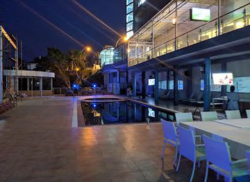 equatorial-guinea/malabo/bar/candy-vista-puerto